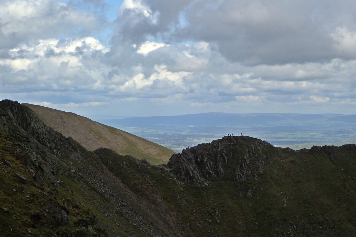 Walkers on Striding Edge