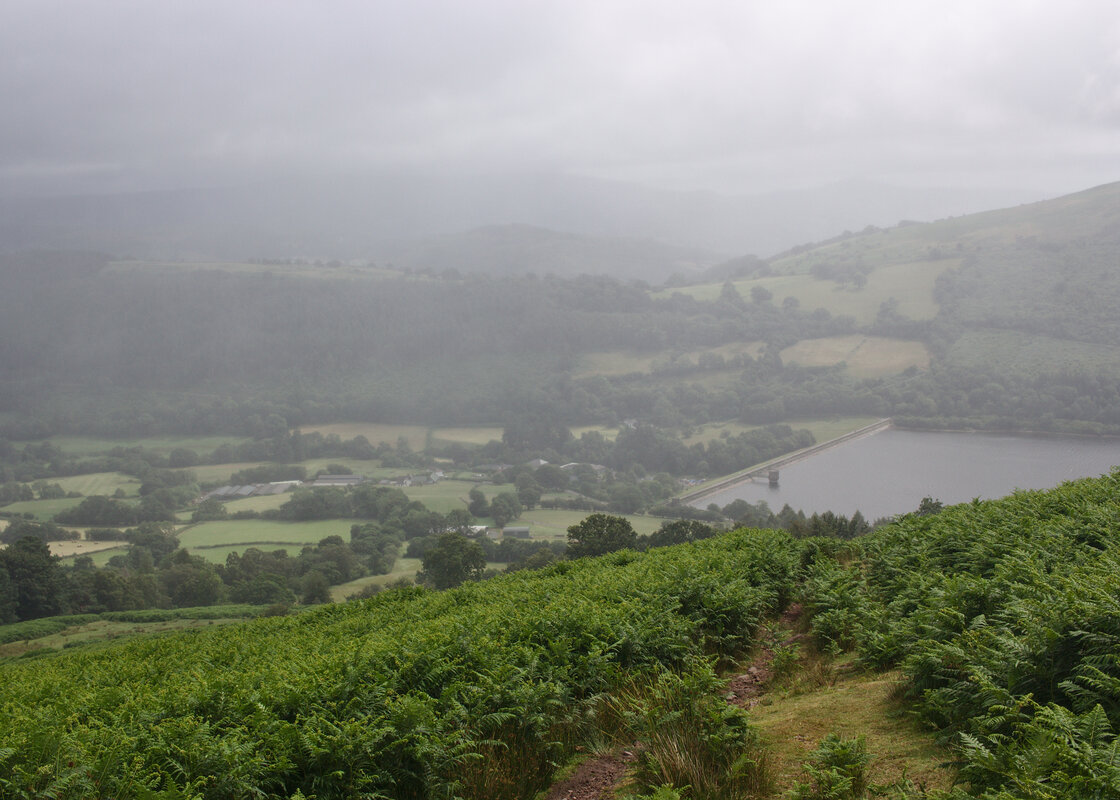 Footpath to Carn Pica