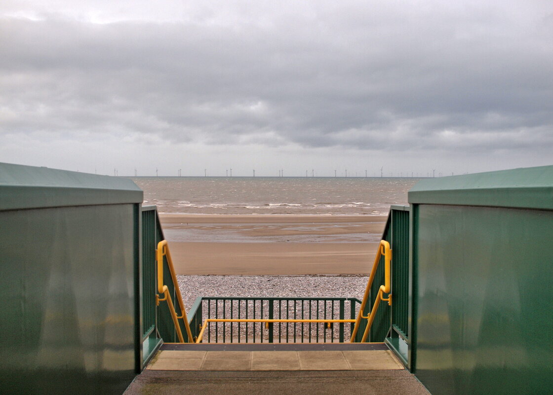 Pensarn railway footbridge