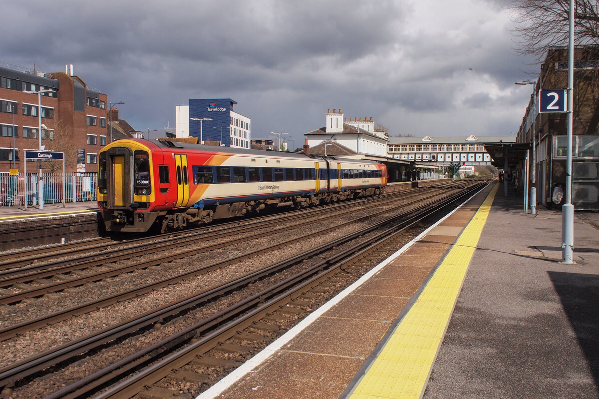 158886 at Eastleigh