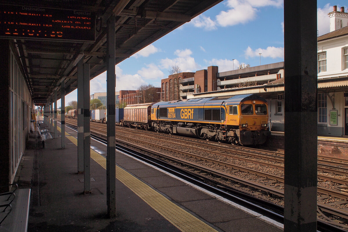 66704 at Eastleigh