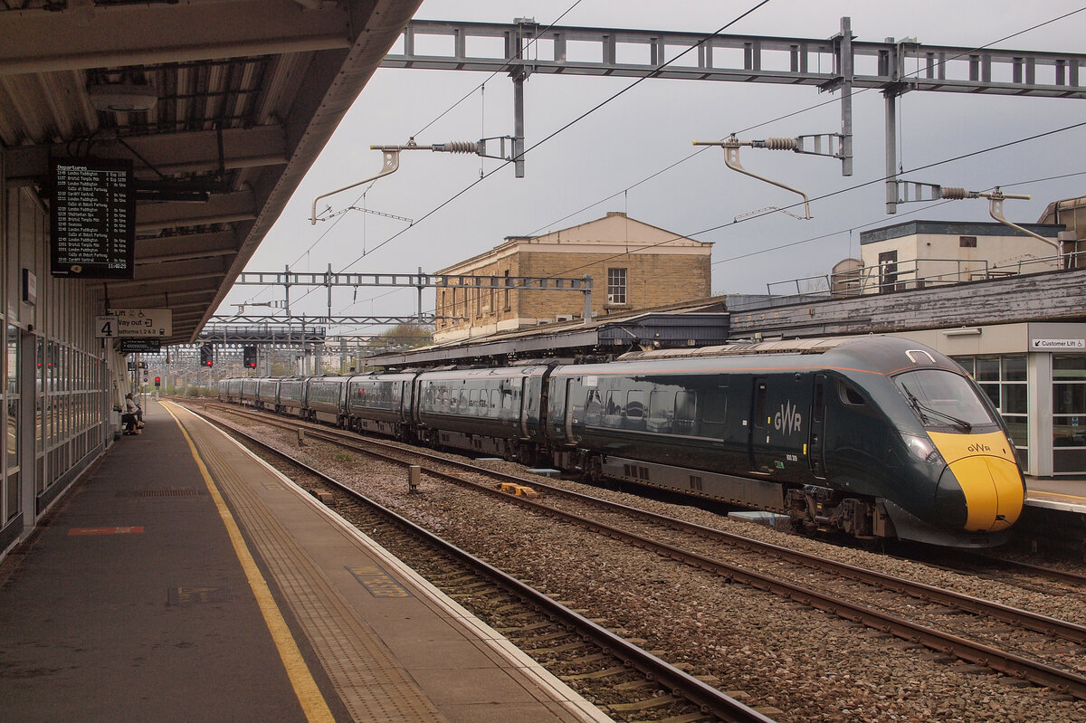 Swindon Station