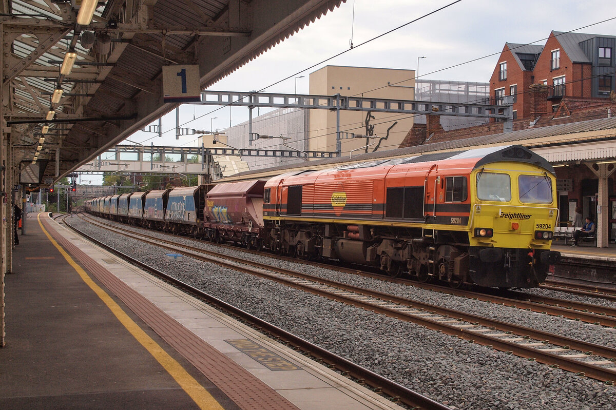 59204 at Newbury Station