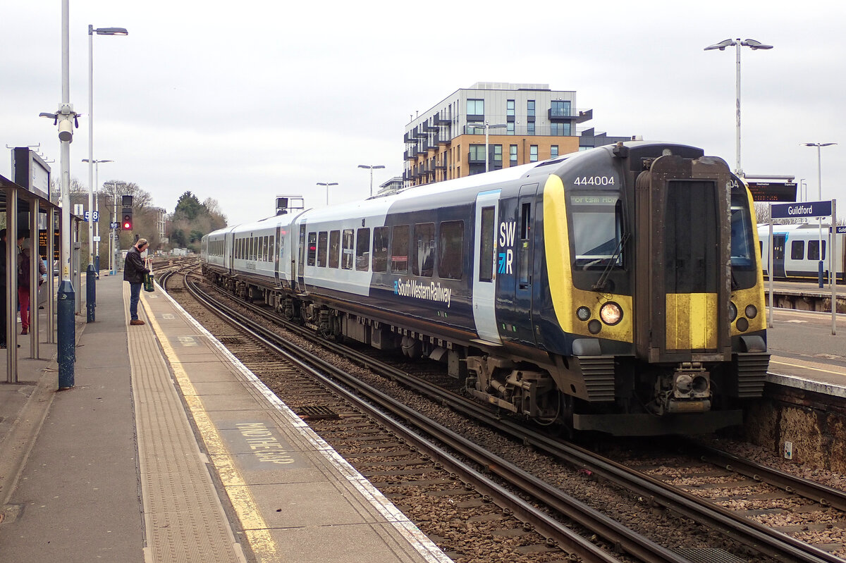 Class 444 No. 444004 at Guildford