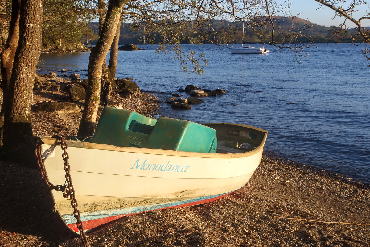 Dinghy Moondancer